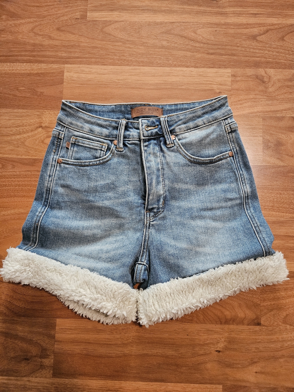 Judy Blue Women’s Light Blue Denim Shorts with Faux Sherpa Trim Small